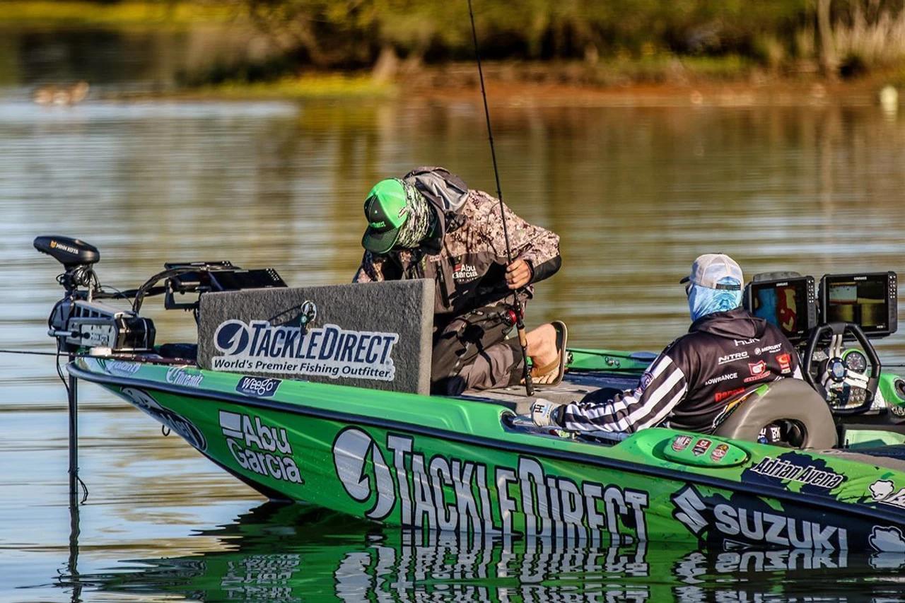 Abu Garcia Adrian Avenas Fantasista Premier / REVO4 Rocket RH Buzzbait Combo 5 Abu Garcia Adrian Avenas Fantasista Premier / REVO4 Rocket RH Buzzbait Combo - Image 3